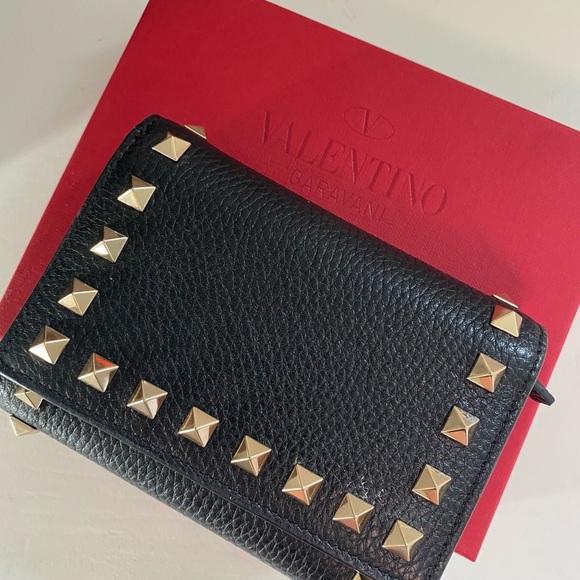 Valentino Wallet - Picture 3 of 3